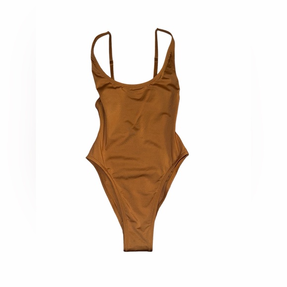 SKIMS Size XXS Almond Brown Scoop Neck One Piece Swim Suit Bathing suit NWT - Picture 7 of 7